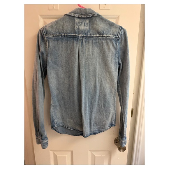 Forever 21 chambray button down. Size Small - Picture 3 of 3
